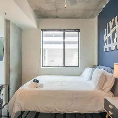 Calm 2Bd - Central Dt - Gym, Pool, Parking - Sleep 8 Phoenix Exterior photo